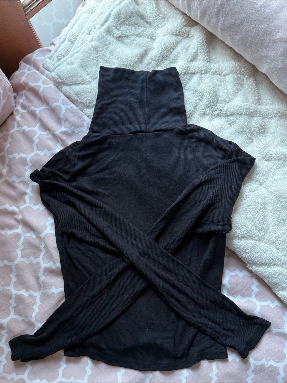 GAP Teen Cropped Turtleneck Shirt